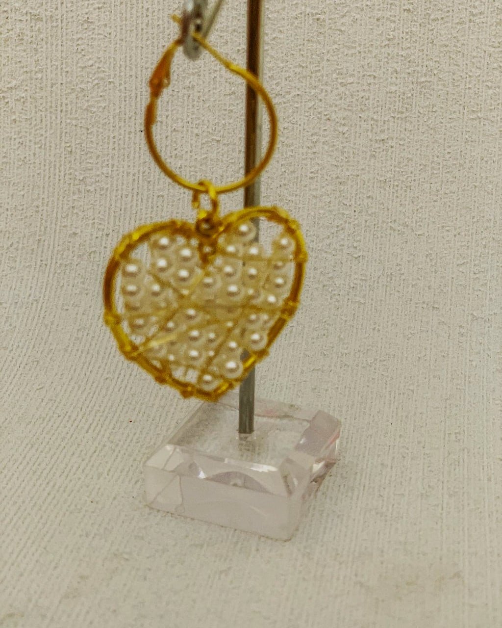 Colgante corazón de perlas dorado