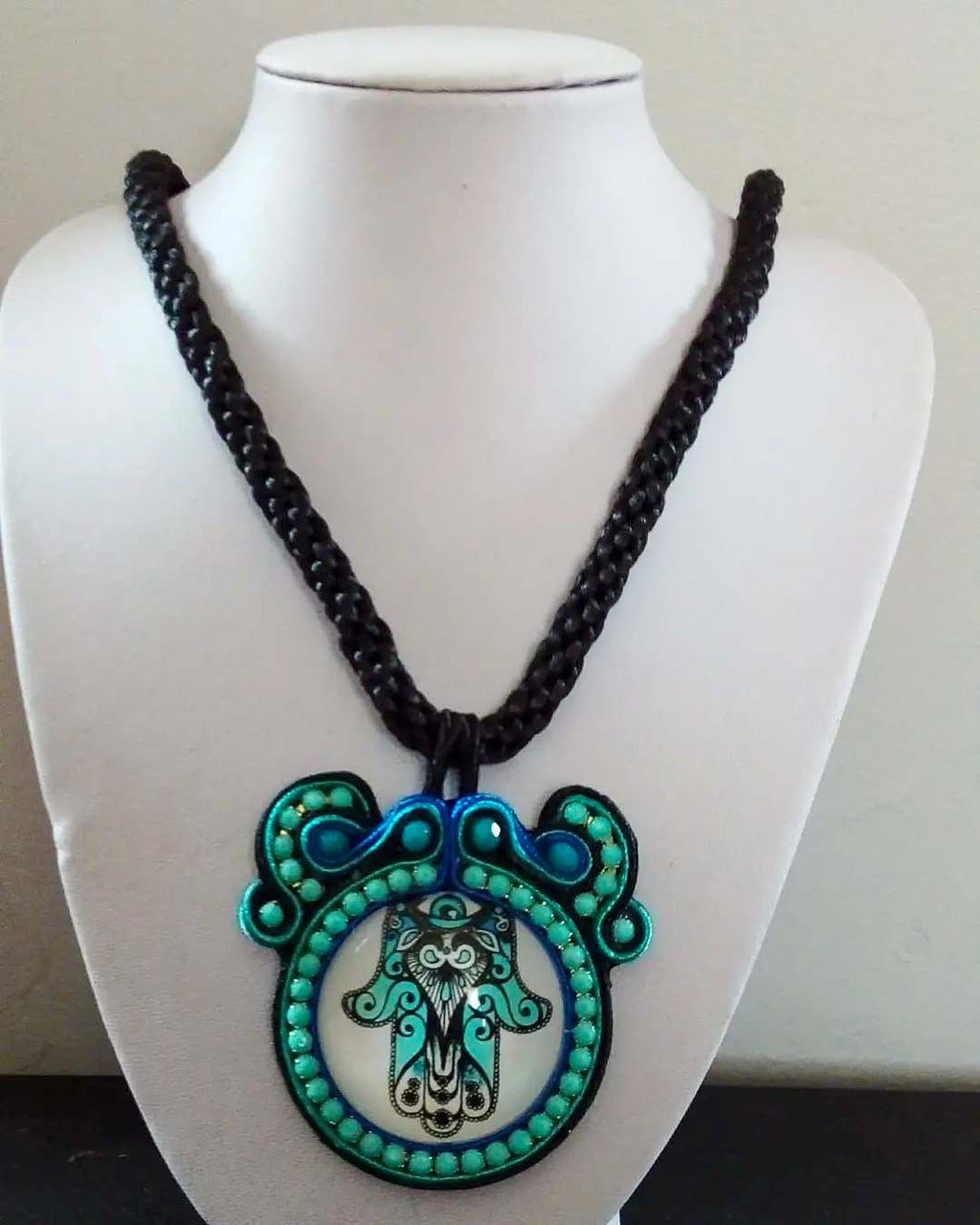 Collar soutache y kumihimo
